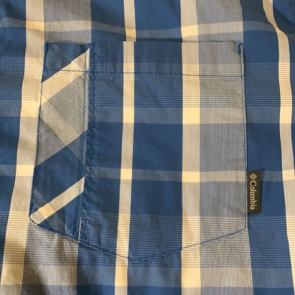 COLUMBIA, Omni-wick, short sleeve, XL, great condition, single pocket w/pen hldr - Picture 3 of 11